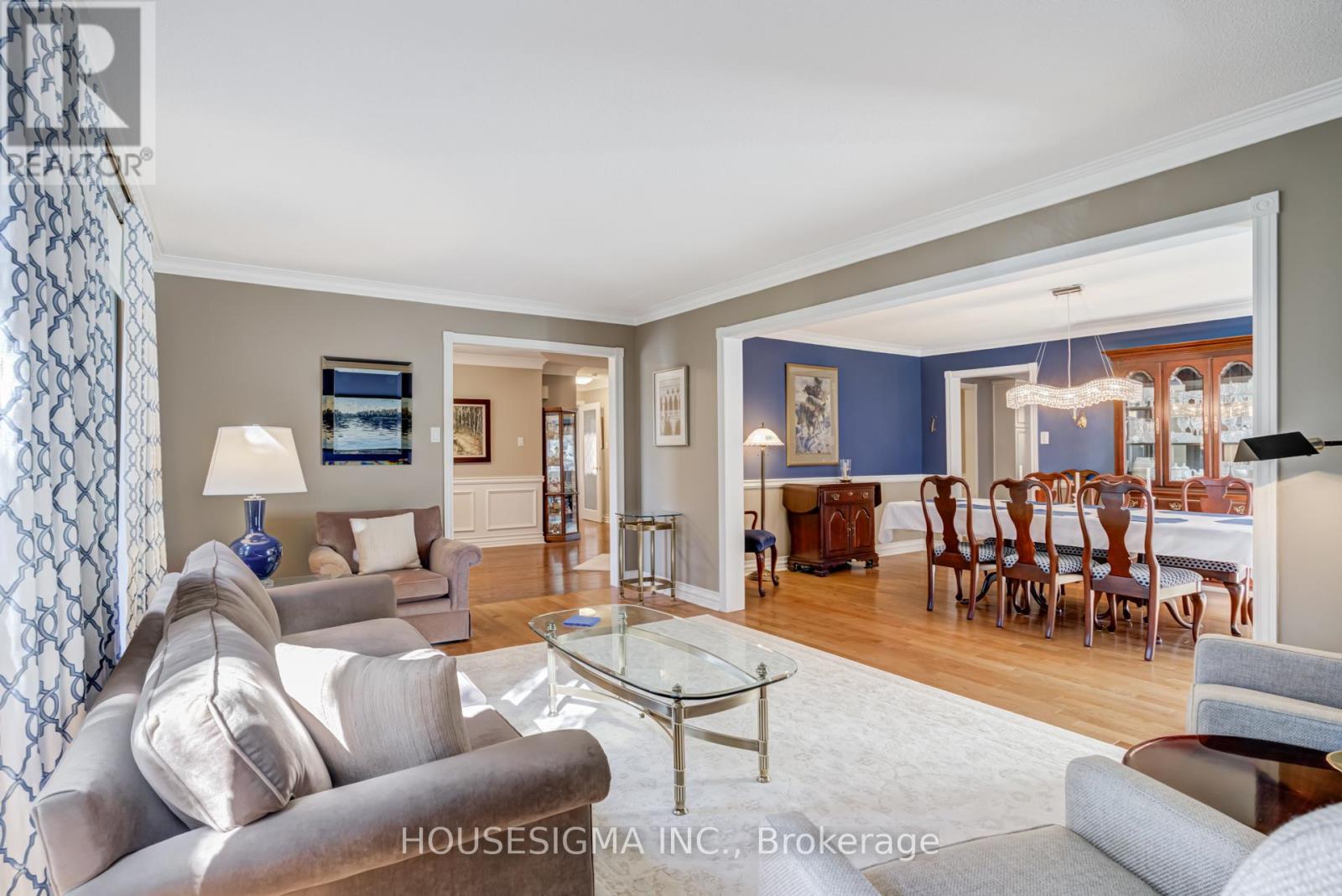 9 Montclair Road, Richmond Hill, Ontario  L4B 2T4 - Photo 7 - N12486991