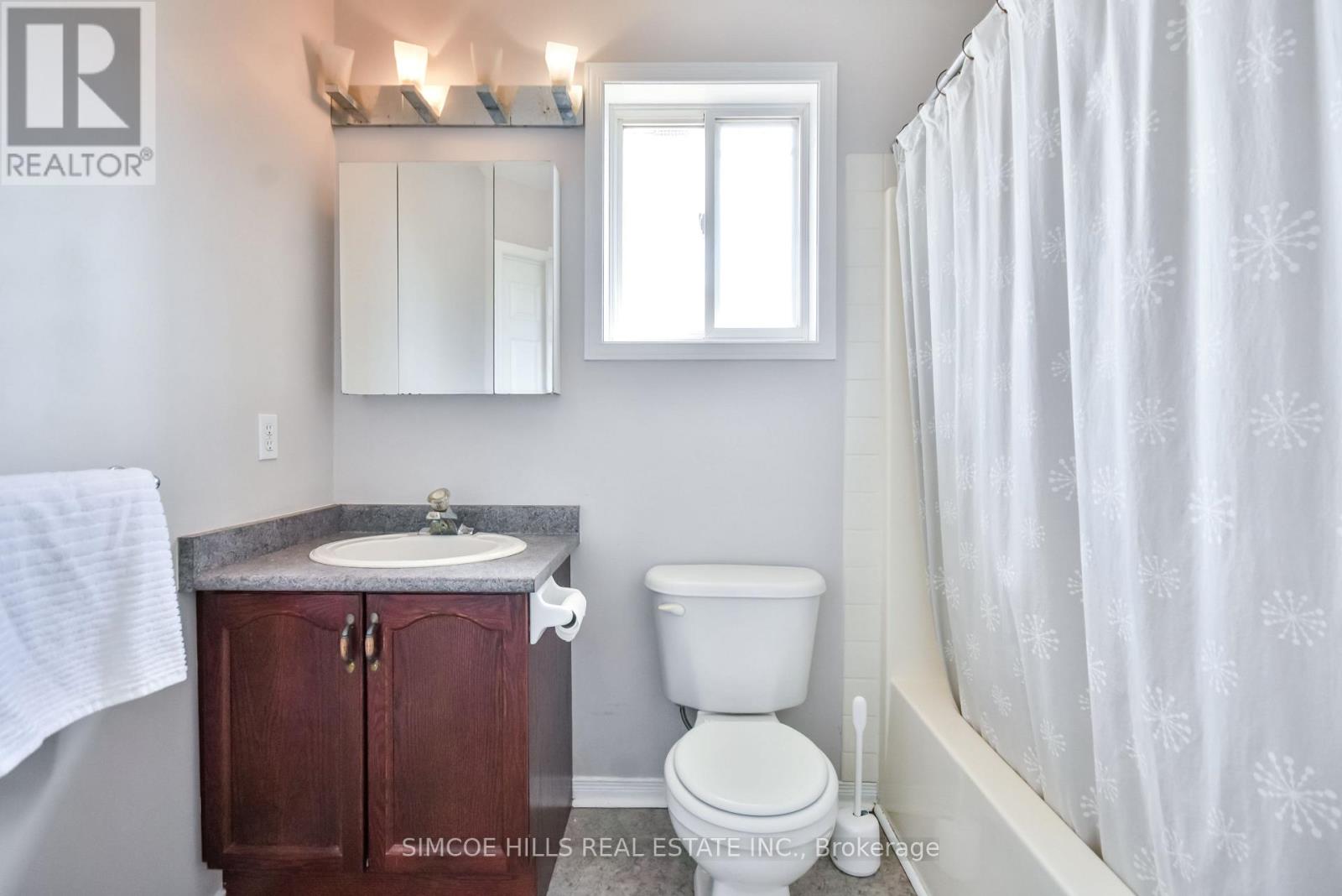 73 Vanessa Drive, Orillia, Ontario  L3V 7W9 - Photo 14 - S12486995