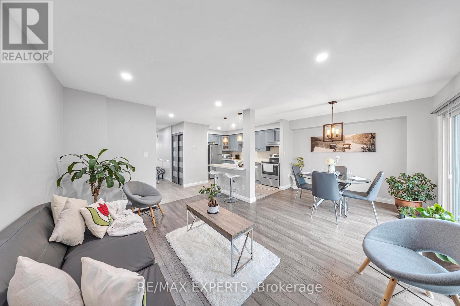 55 - 2676 FOLKWAY DRIVE NW, Mississauga, Ontario