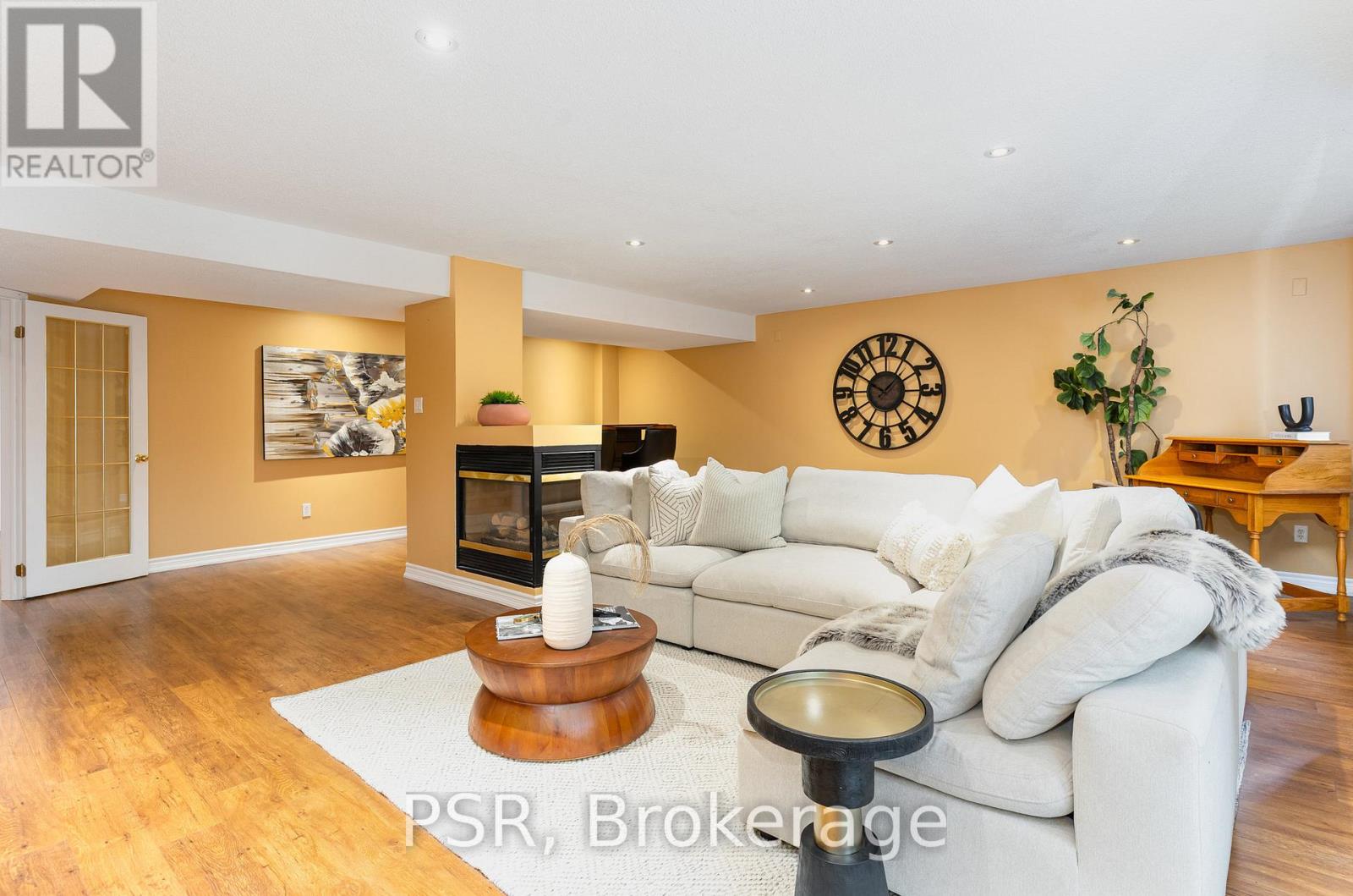 17 - 1010 Cristina Court, Mississauga, Ontario  L5J 4T7 - Photo 18 - W12486994