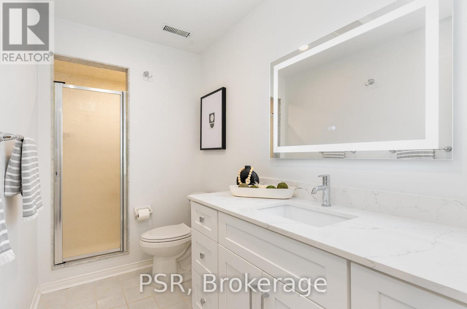 17 - 1010 Cristina Court, Mississauga, Ontario  L5J 4T7 - Photo 23 - W12486994