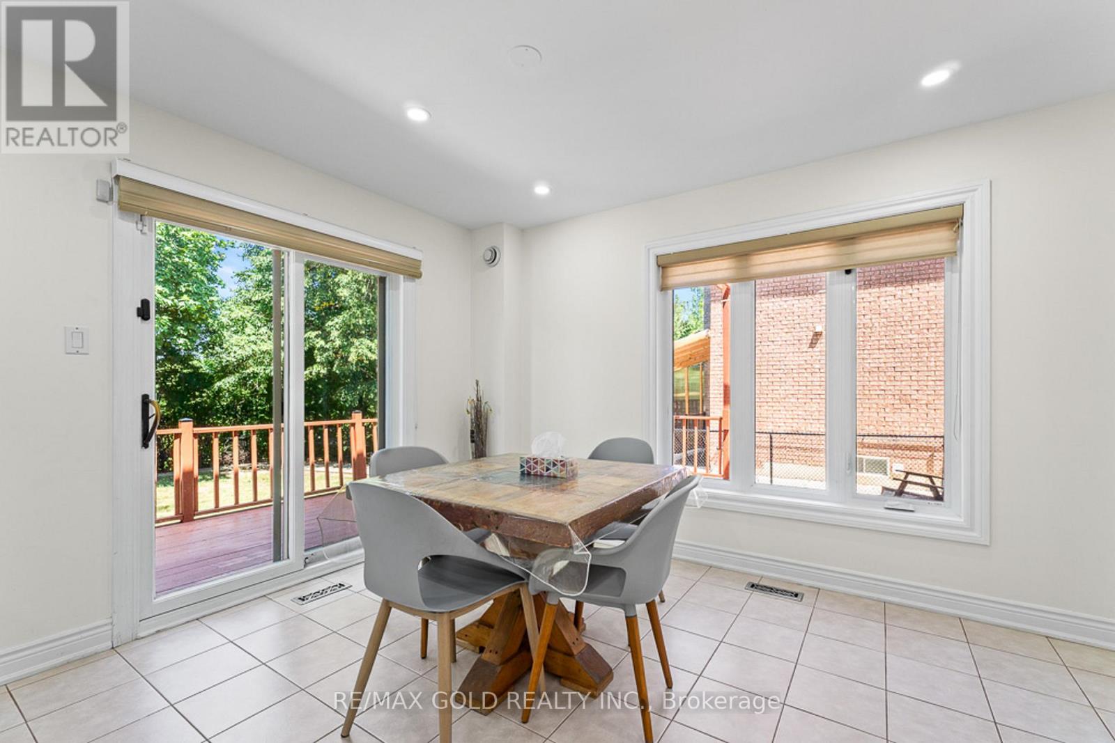 20 Mountainberry Road, Brampton, Ontario  L6R 1J2 - Photo 13 - W12487000