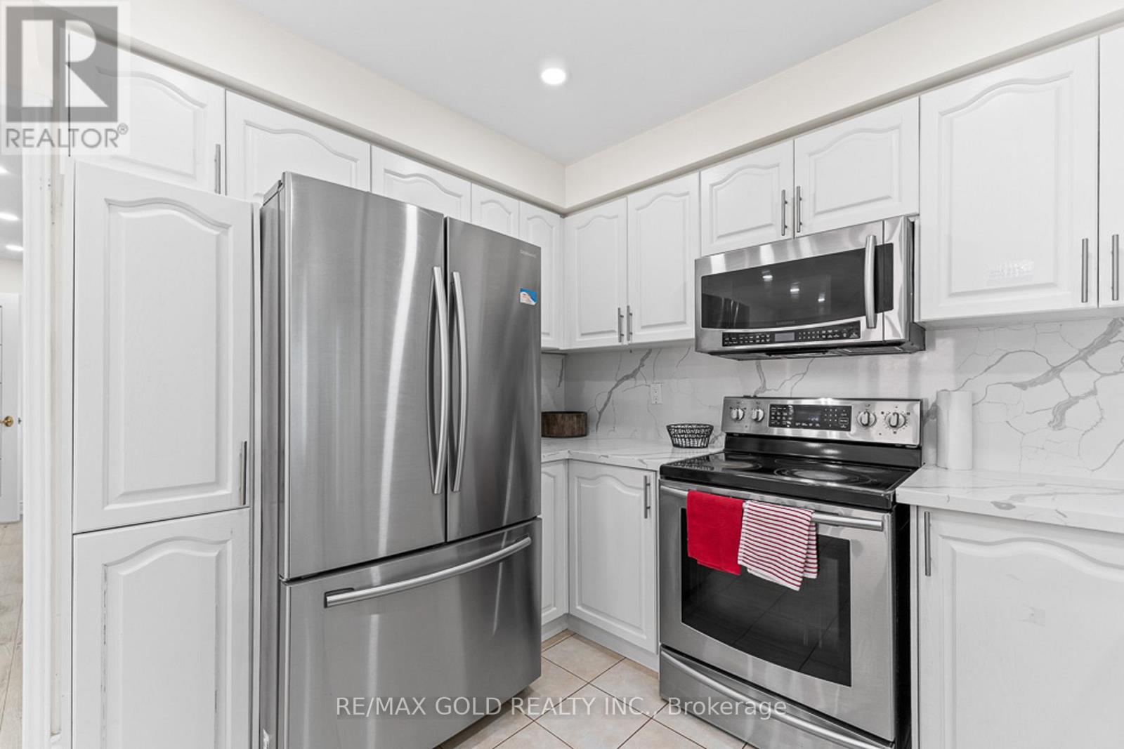 20 Mountainberry Road, Brampton, Ontario  L6R 1J2 - Photo 15 - W12487000