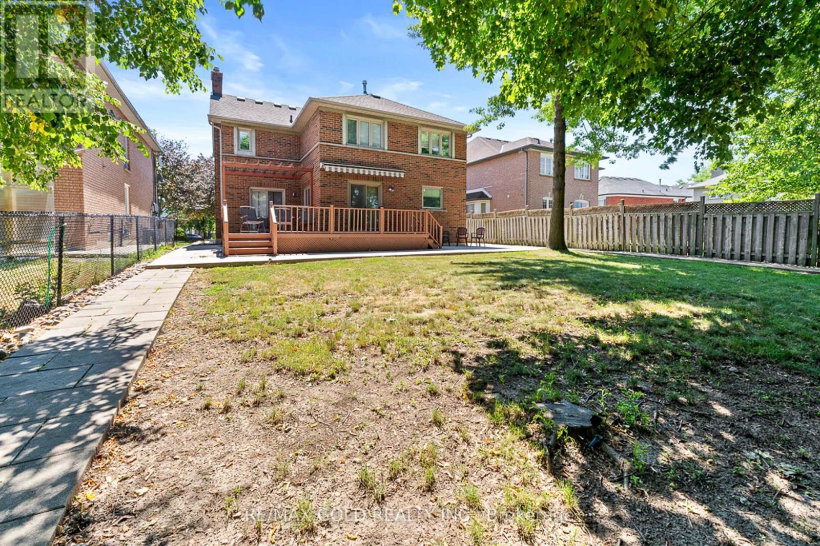 20 Mountainberry Road, Brampton, Ontario  L6R 1J2 - Photo 42 - W12487000