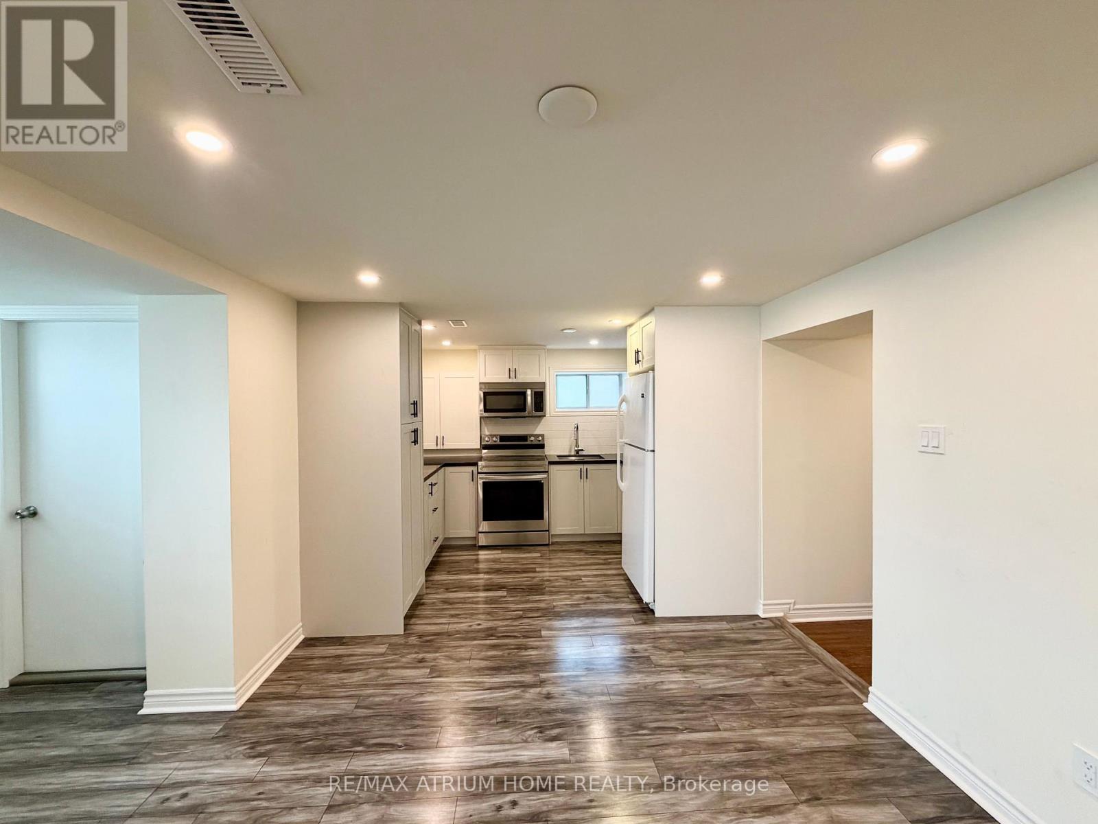 Ground Floor & Basement - 49 Howbert Drive, Toronto, Ontario  M9N 3L1 - Photo 16 - W12487006