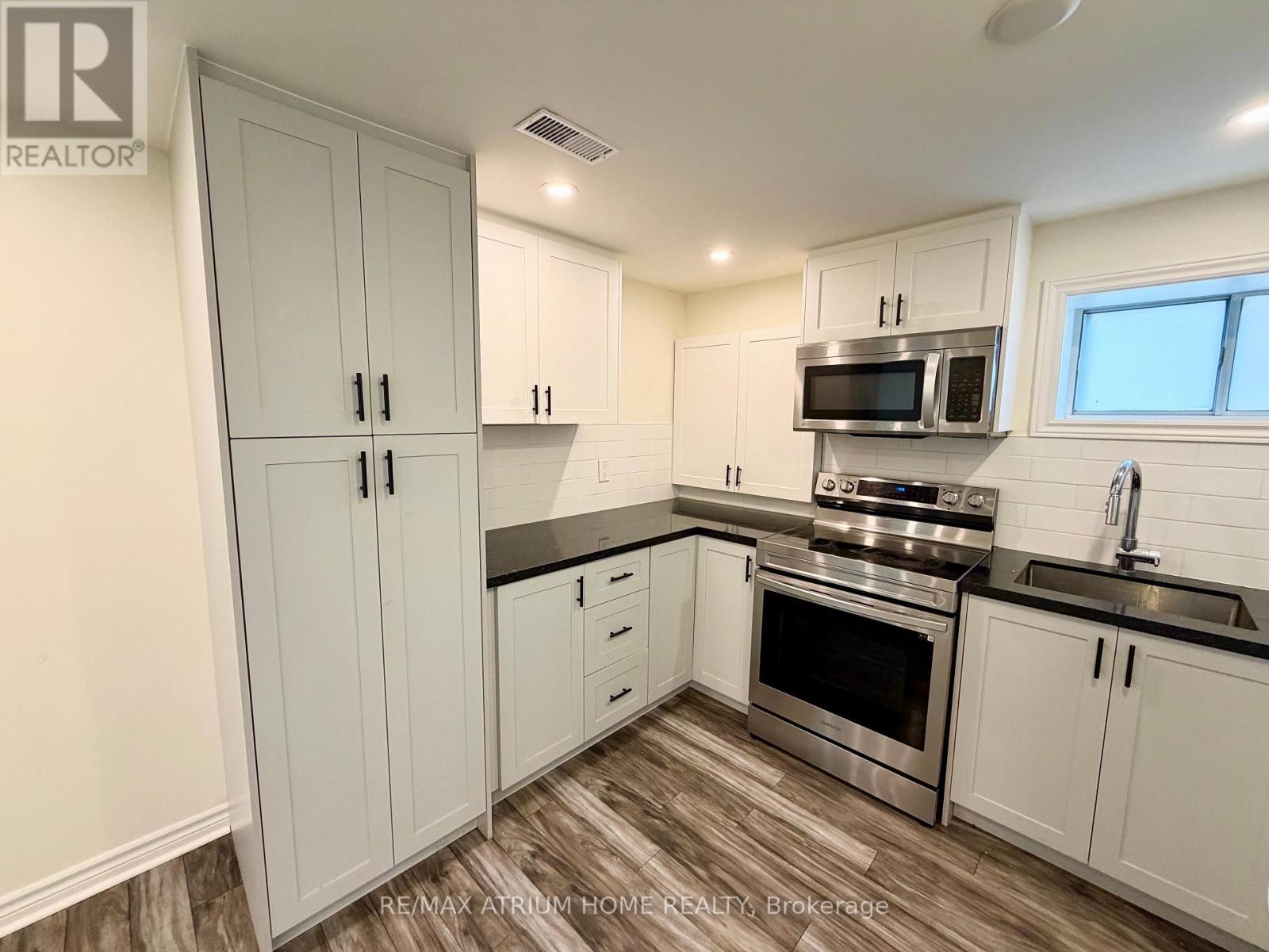 Ground Floor & Basement - 49 Howbert Drive, Toronto, Ontario  M9N 3L1 - Photo 18 - W12487006