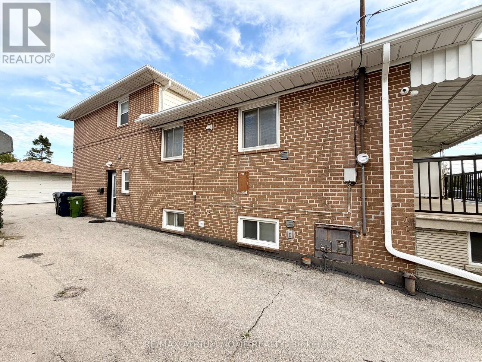 Ground Floor & Basement - 49 Howbert Drive, Toronto, Ontario  M9N 3L1 - Photo 3 - W12487006
