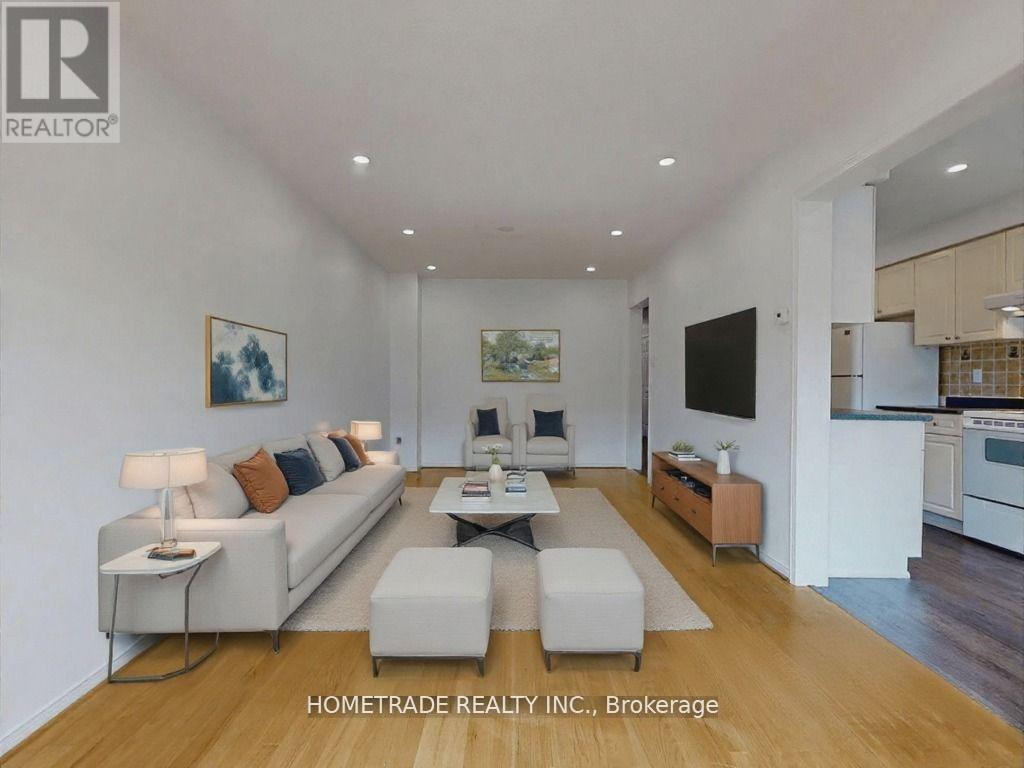 532 Steddick Court, Mississauga, Ontario  L5R 3T1 - Photo 5 - W12487008