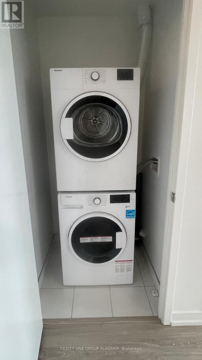 401 - 2485 Eglinton Avenue W, Mississauga, Ontario  L5M 2V8 - Photo 11 - W12487013