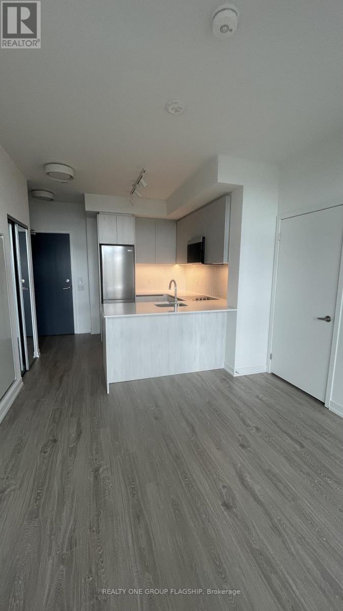 401 - 2485 Eglinton Avenue W, Mississauga, Ontario  L5M 2V8 - Photo 18 - W12487013