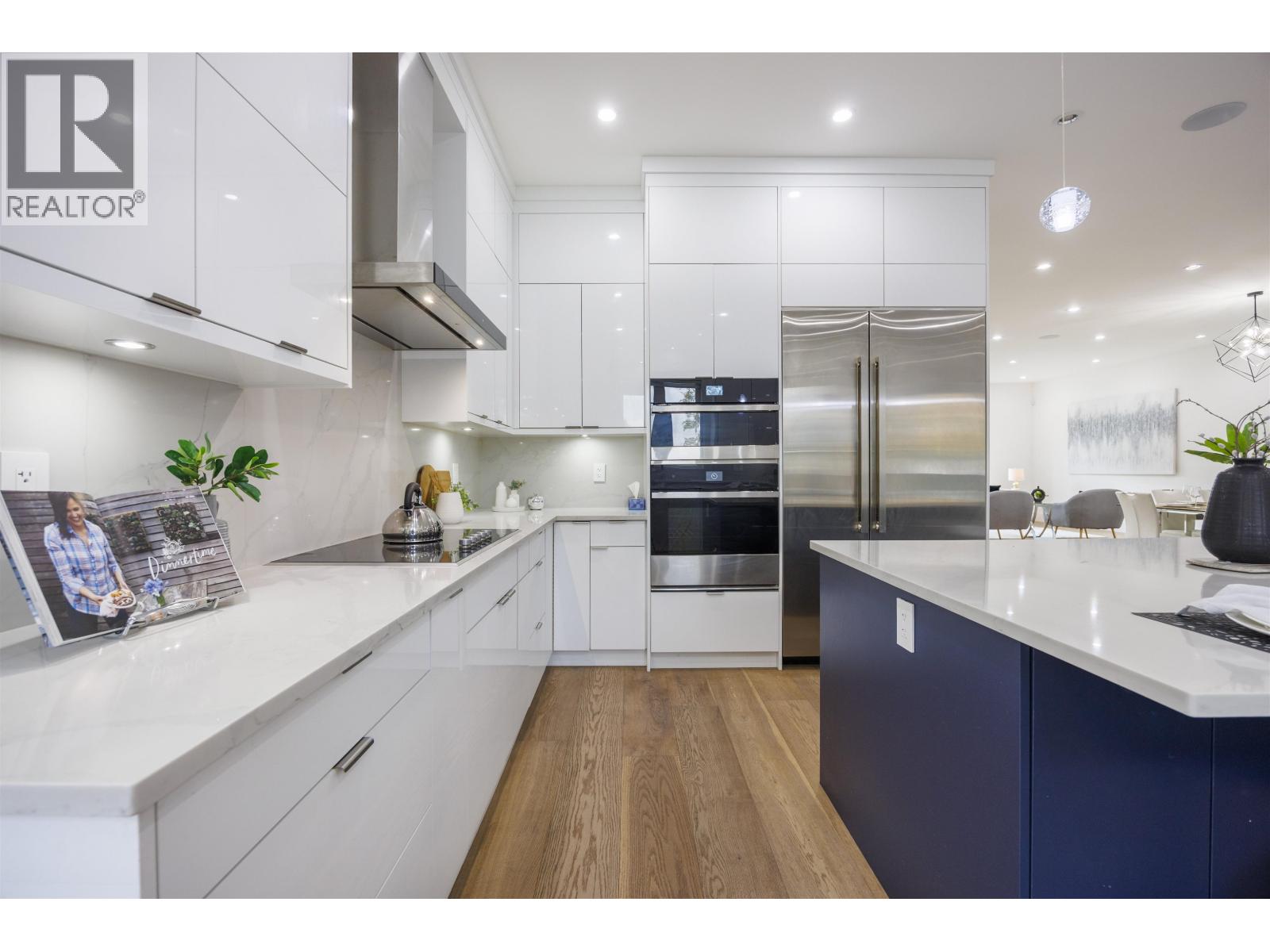 8475 12th Avenue, Burnaby, British Columbia  V3N 2L8 - Photo 13 - R3062528