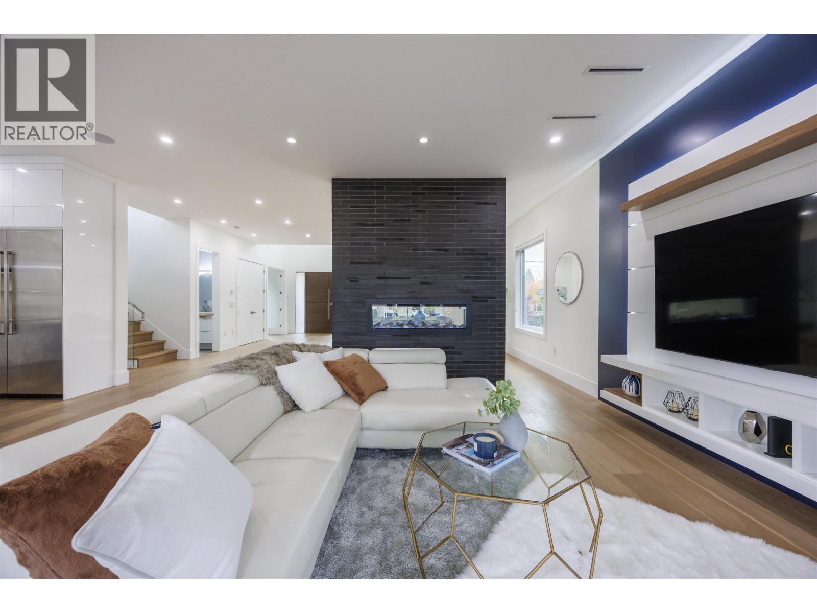 8475 12th Avenue, Burnaby, British Columbia  V3N 2L8 - Photo 16 - R3062528