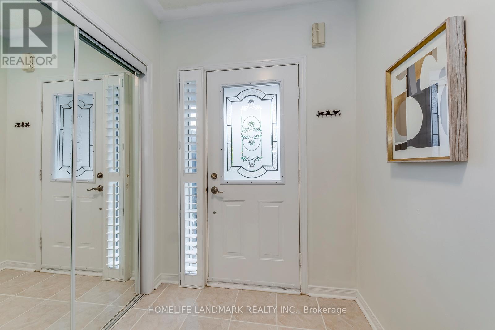 2276 Grouse Lane, Oakville, Ontario  L6M 4A8 - Photo 3 - W12485089