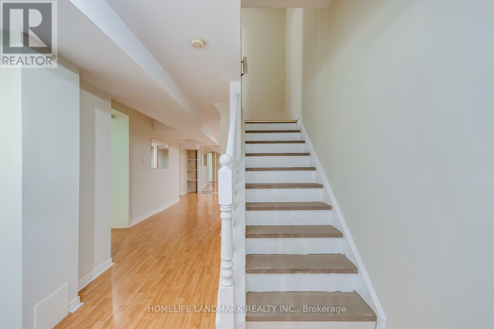 2276 Grouse Lane, Oakville, Ontario  L6M 4A8 - Photo 39 - W12485089