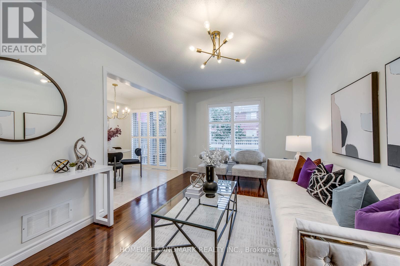 2276 Grouse Lane, Oakville, Ontario  L6M 4A8 - Photo 8 - W12485089