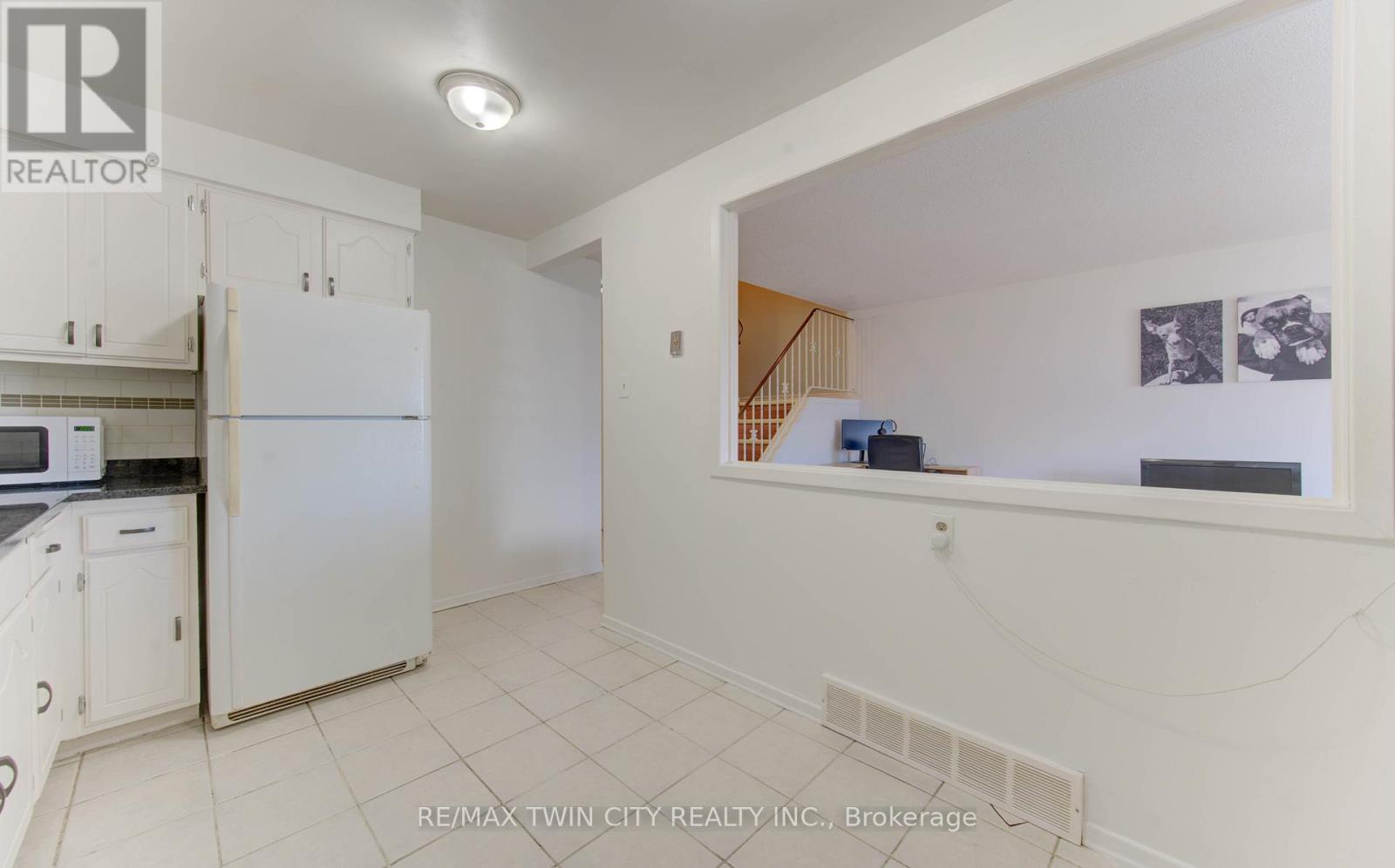 47 - 14 Williamsburg Road, Kitchener, Ontario  N2E 1W1 - Photo 17 - X12486992