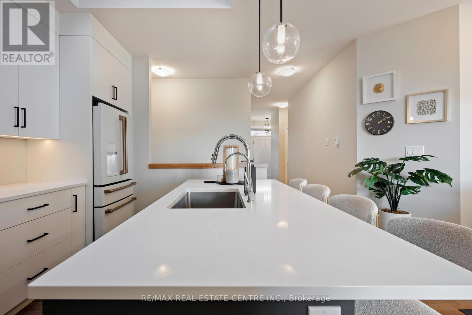 65 Melody Lane, East Luther Grand Valley, Ontario  L9W 7V1 - Photo 13 - X12487011