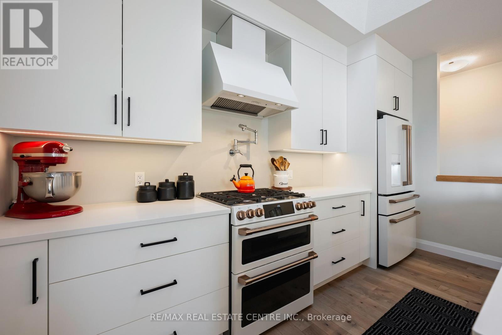 65 Melody Lane, East Luther Grand Valley, Ontario  L9W 7V1 - Photo 14 - X12487011