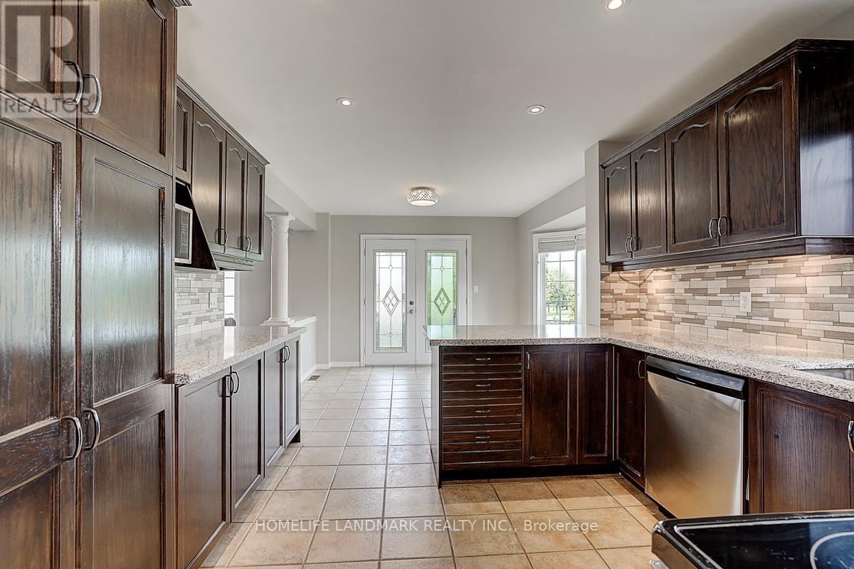 93 Pelham Drive, Hamilton, Ontario  L9K 1L4 - Photo 15 - X12487015