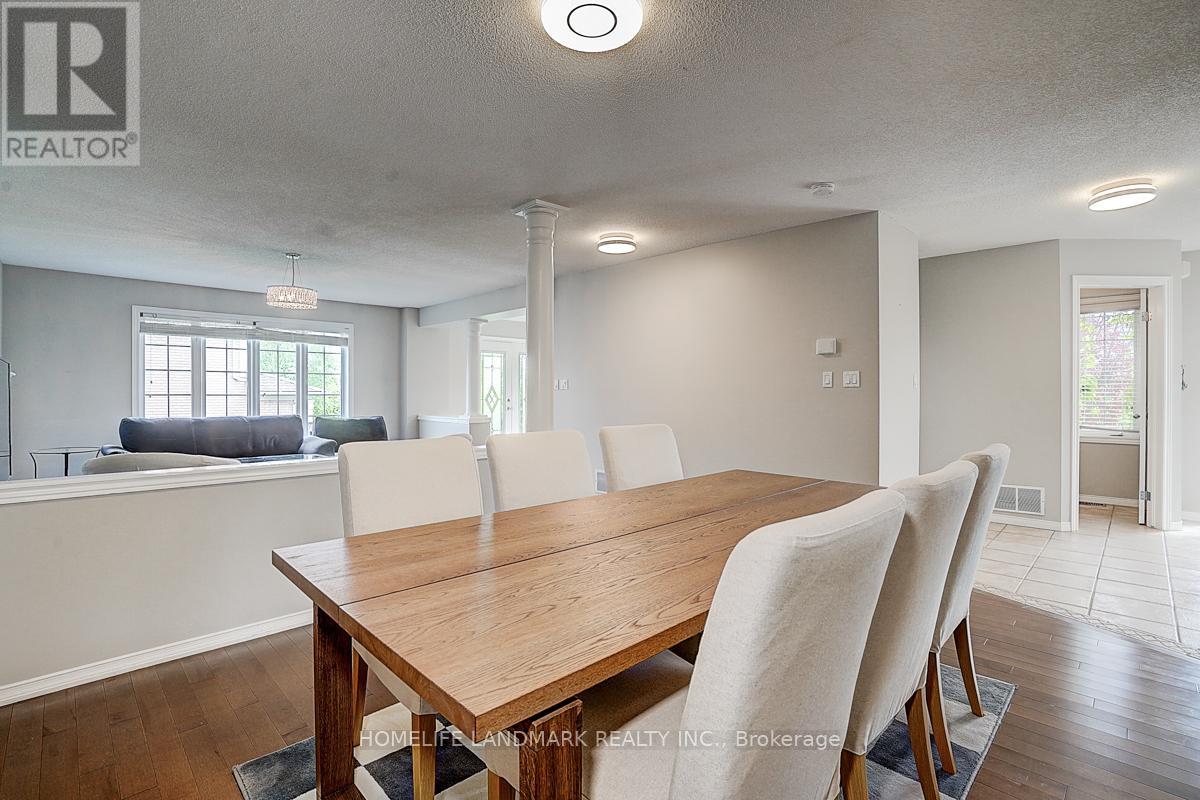 93 Pelham Drive, Hamilton, Ontario  L9K 1L4 - Photo 8 - X12487015