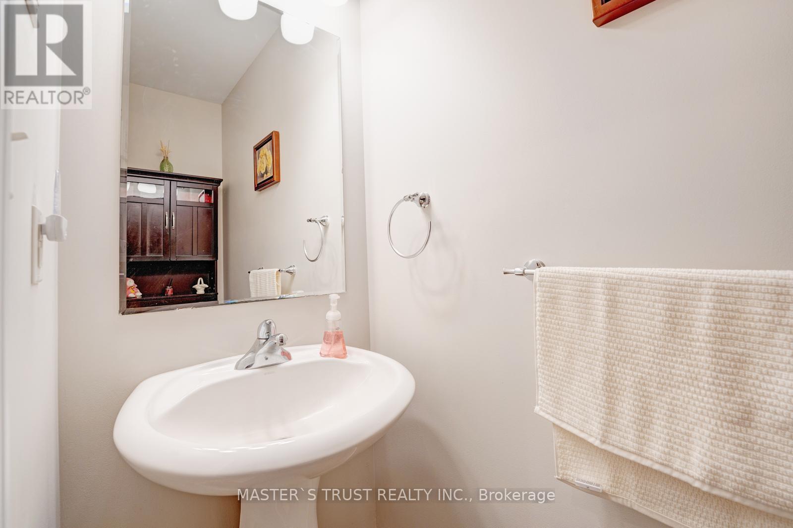 5 Howden Crescent, Guelph, Ontario  N1L 1T2 - Photo 16 - X12487016