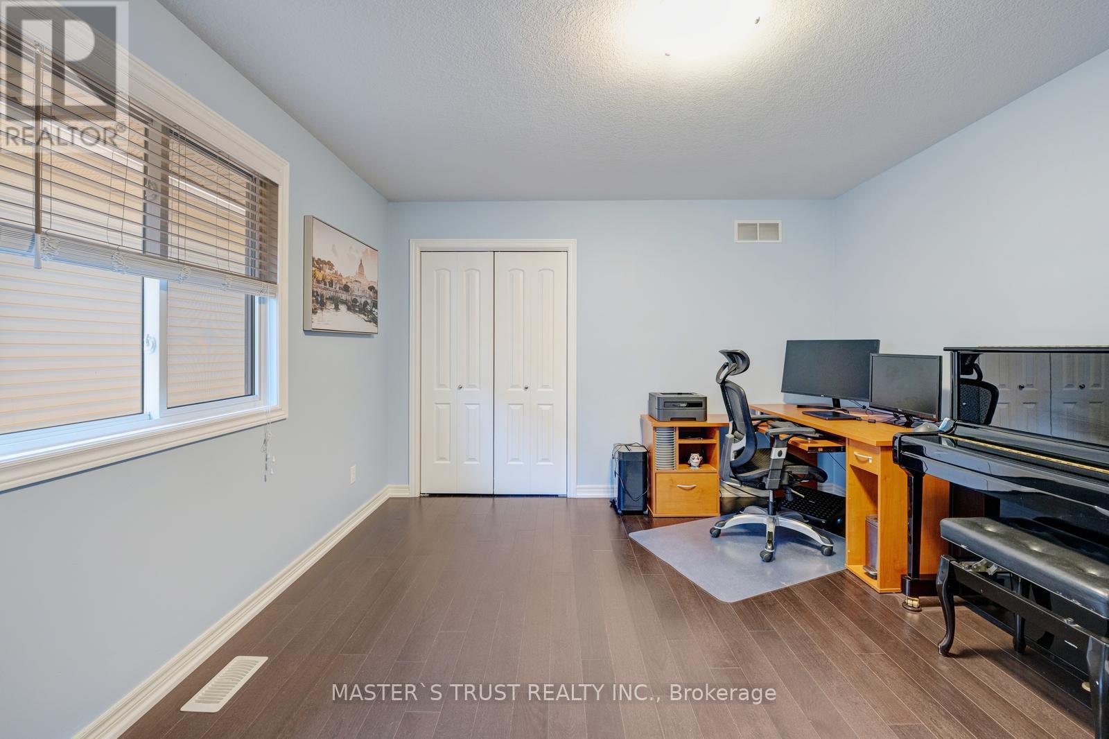 5 Howden Crescent, Guelph, Ontario  N1L 1T2 - Photo 30 - X12487016