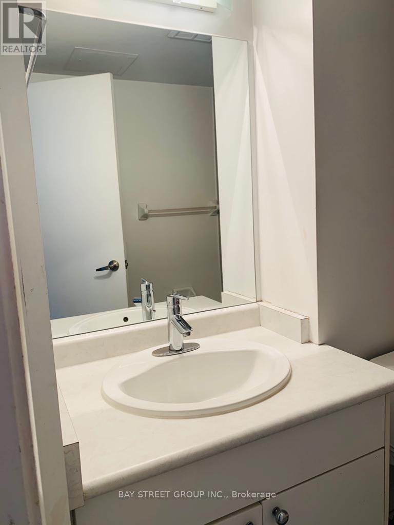 1010 - 600 Fleet Street, Toronto, Ontario  M5V 1B7 - Photo 11 - C12487021