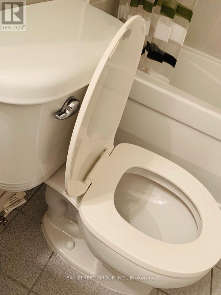 1010 - 600 Fleet Street, Toronto, Ontario  M5V 1B7 - Photo 15 - C12487021