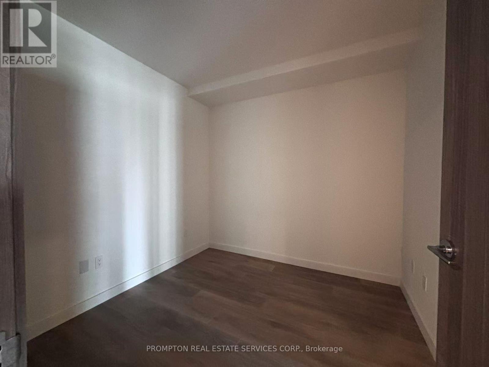 932 - 3 Concord Cityplace Way, Toronto, Ontario  M5V 0X4 - Photo 4 - C12487027