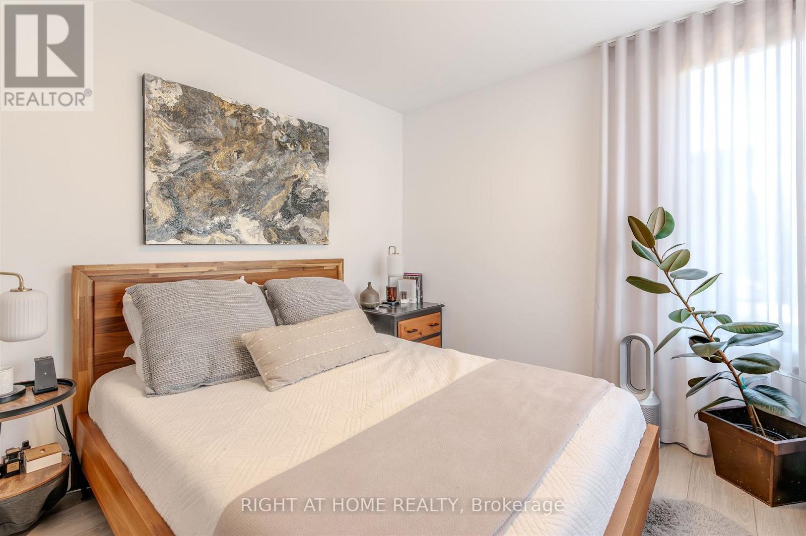 85r Condor Avenue, Toronto, Ontario  M4J 3M7 - Photo 20 - E12487018