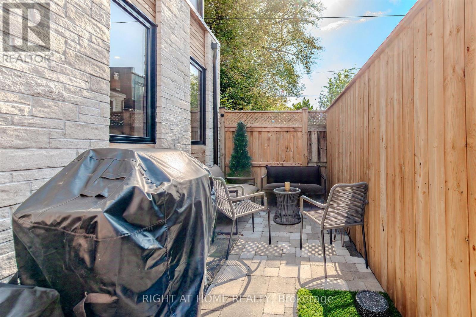 85r Condor Avenue, Toronto, Ontario  M4J 3M7 - Photo 30 - E12487018