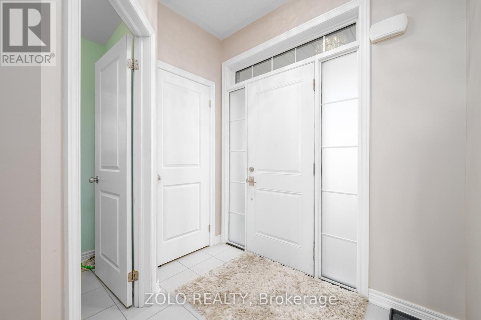 417 Florence Drive, Peterborough, Ontario  K9J 0H7 - Photo 4 - X12487024