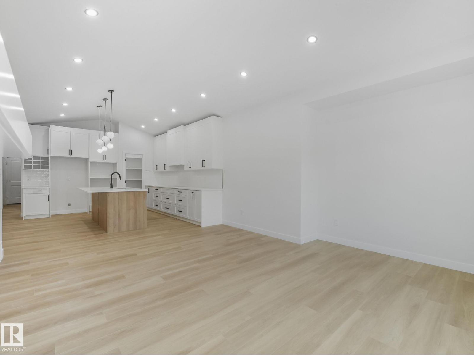 3325 Chickadee Drive Nw, Edmonton, Alberta  T5V 1R5 - Photo 15 - E4462051