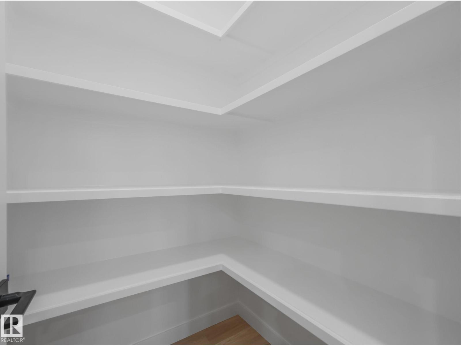 3325 Chickadee Drive Nw, Edmonton, Alberta  T5V 1R5 - Photo 12 - E4462051