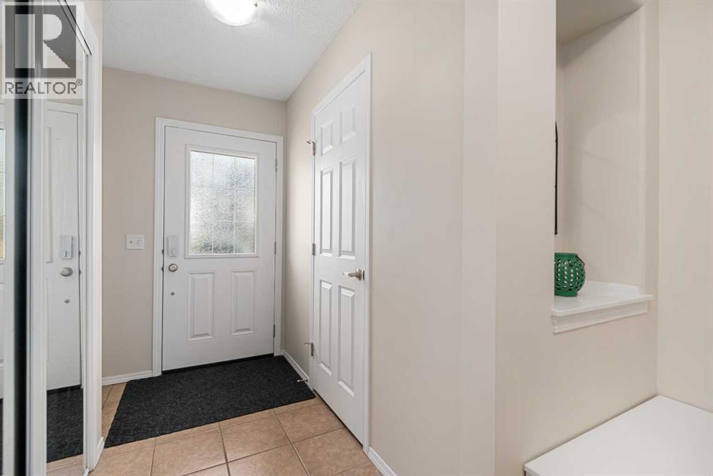 19 Windstone Green Sw, Airdrie, Alberta  T4B 0N8 - Photo 7 - A2257075