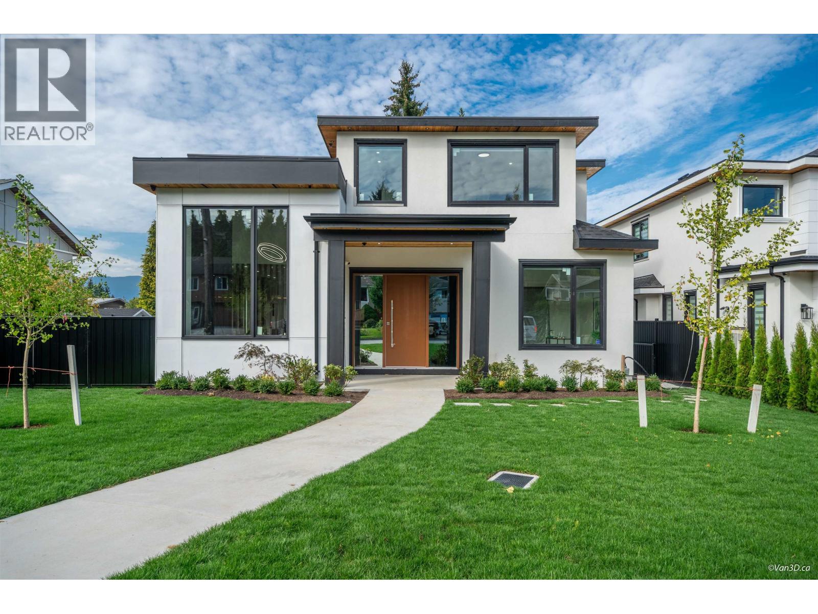 817 CORNELL AVENUE, Coquitlam, British Columbia