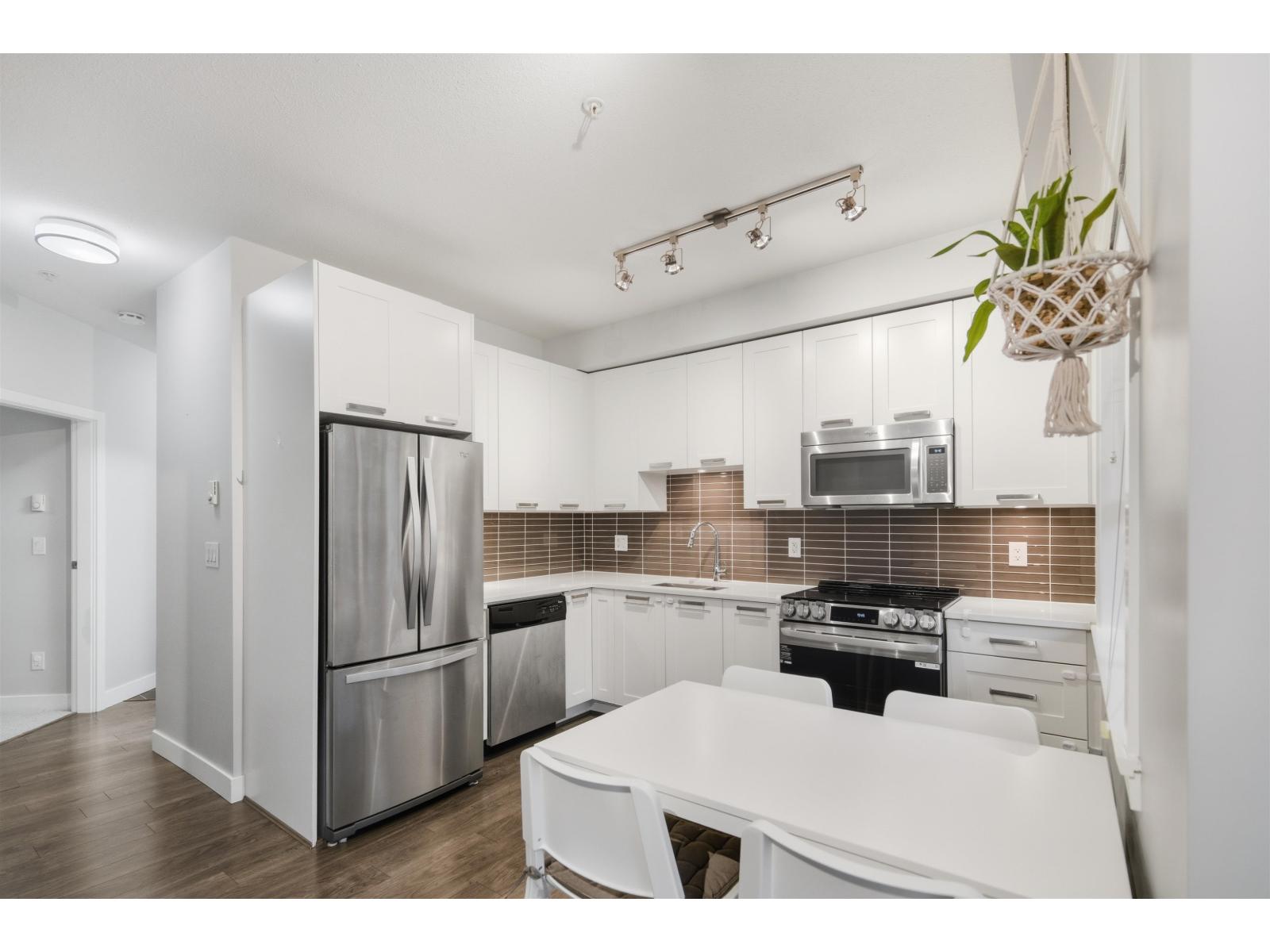 206 15388 105 Avenue, Surrey, British Columbia  V3R 0C4 - Photo 7 - R3058671