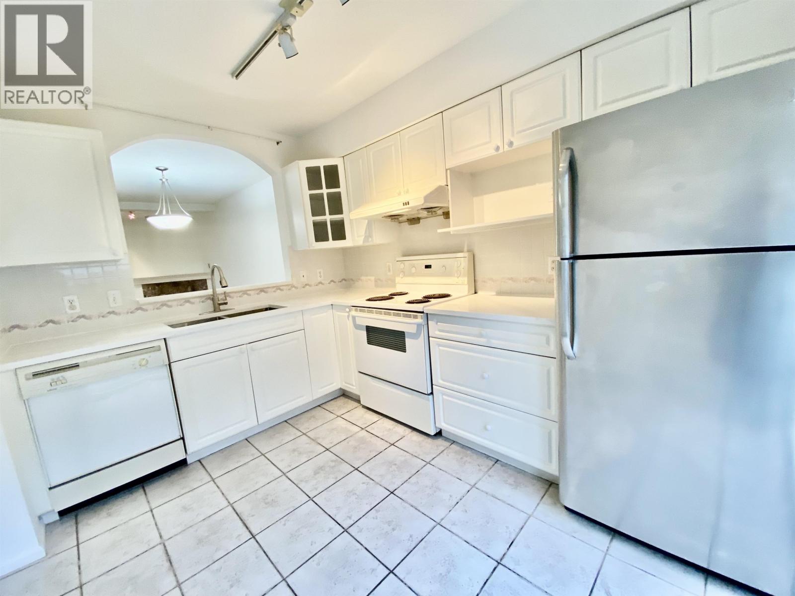 30 7128 18th Avenue, Burnaby, British Columbia  V3N 1H1 - Photo 3 - R3062799