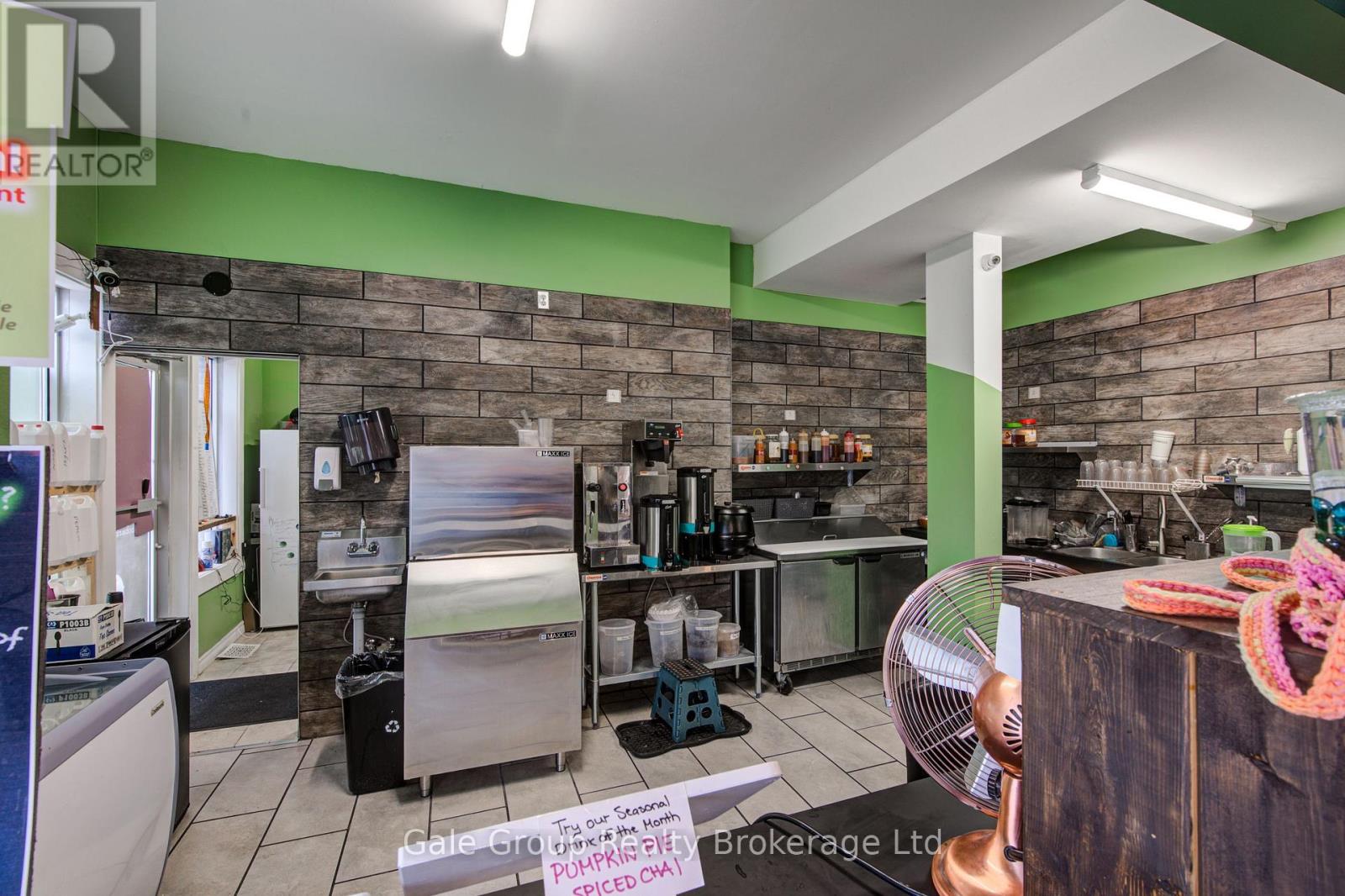 257 Dundas Street, Woodstock, Ontario  N4S 1A9 - Photo 21 - X12487057