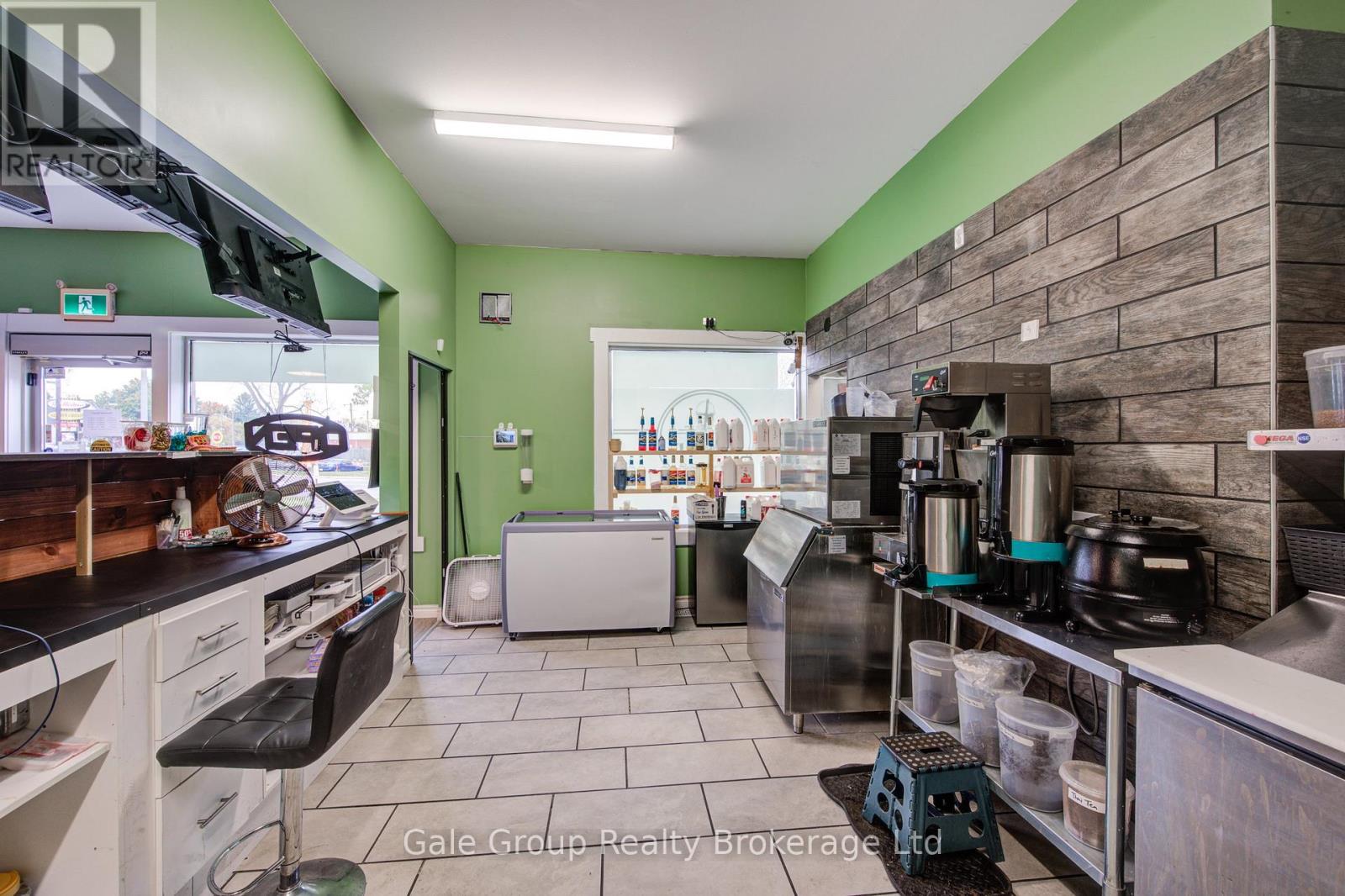 257 Dundas Street, Woodstock, Ontario  N4S 1A9 - Photo 28 - X12487057