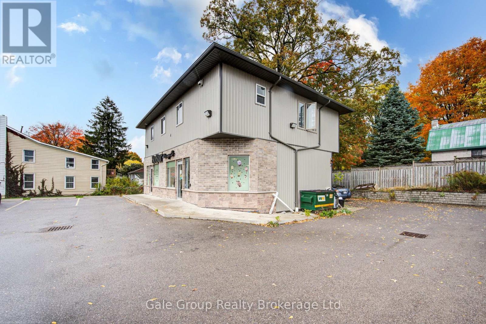 257 Dundas Street, Woodstock, Ontario  N4S 1A9 - Photo 3 - X12487057