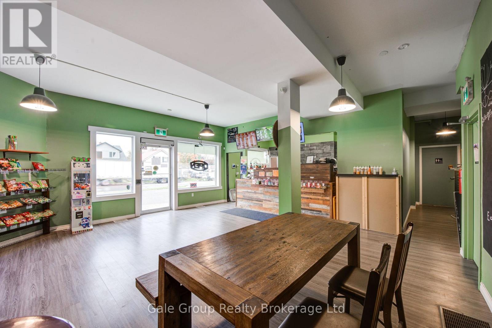 257 Dundas Street, Woodstock, Ontario  N4S 1A9 - Photo 9 - X12487057