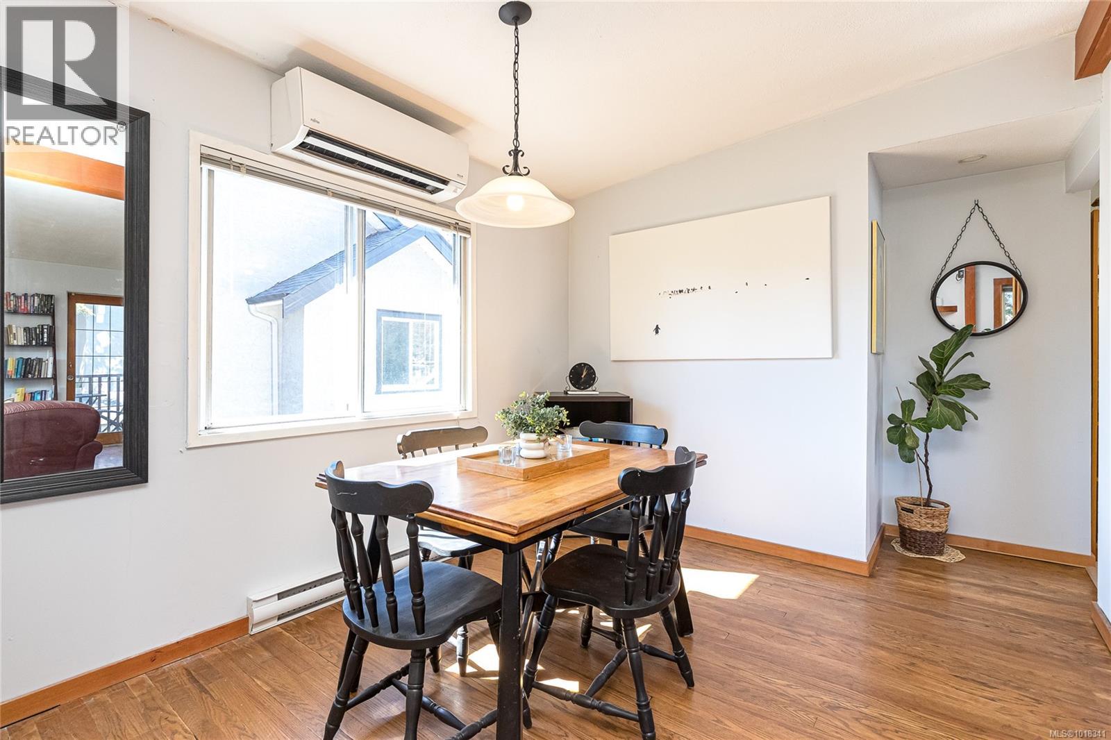 3066 Carroll St, Victoria, British Columbia  V9A 1P9 - Photo 10 - 1018341