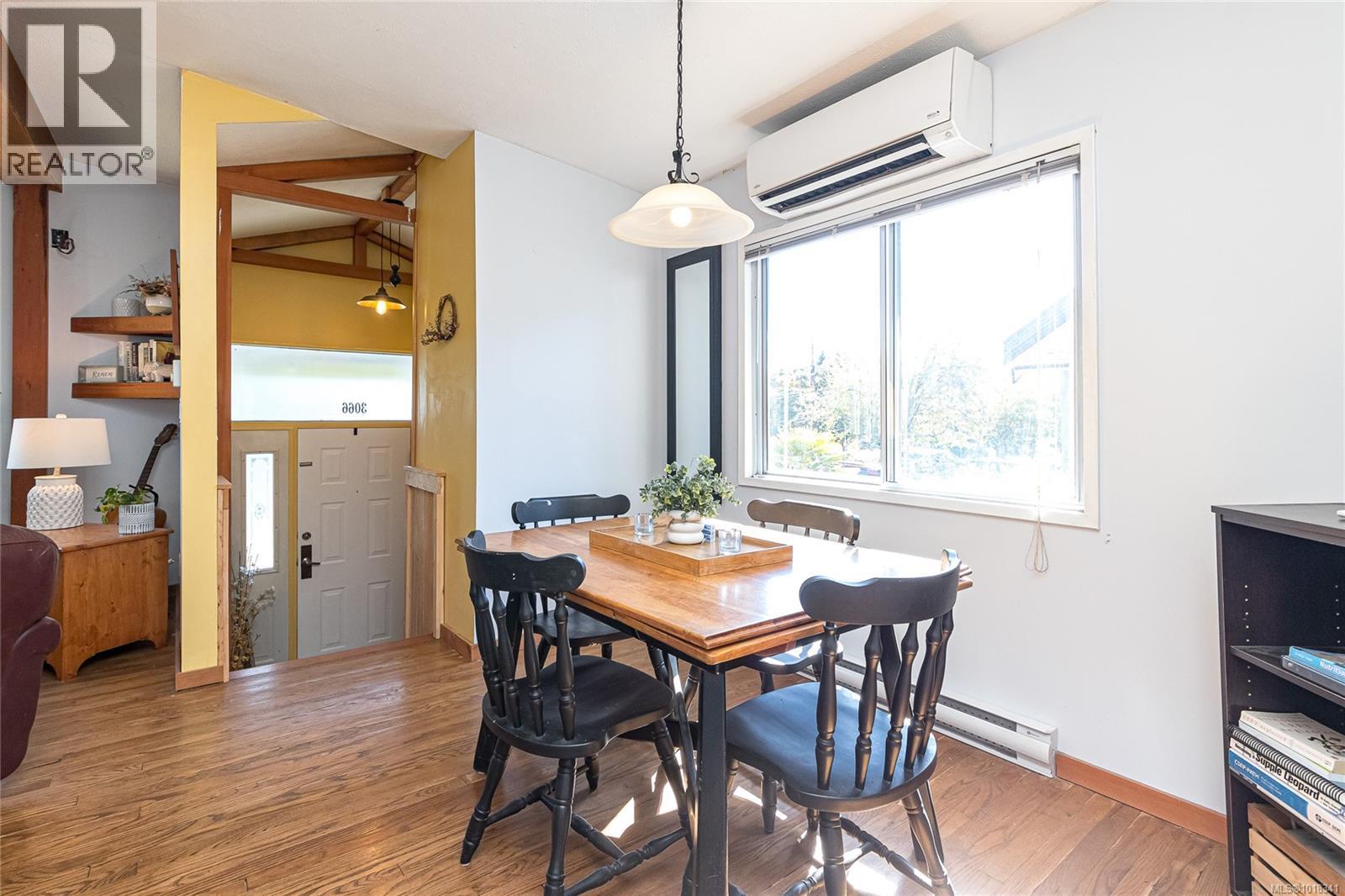 3066 Carroll St, Victoria, British Columbia  V9A 1P9 - Photo 11 - 1018341