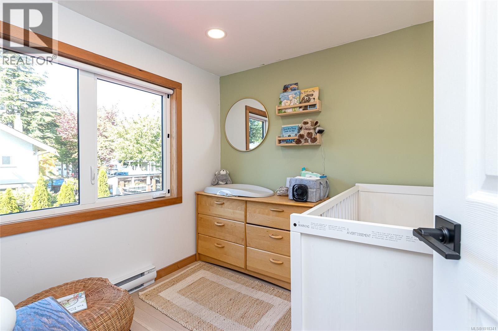 3066 Carroll St, Victoria, British Columbia  V9A 1P9 - Photo 24 - 1018341