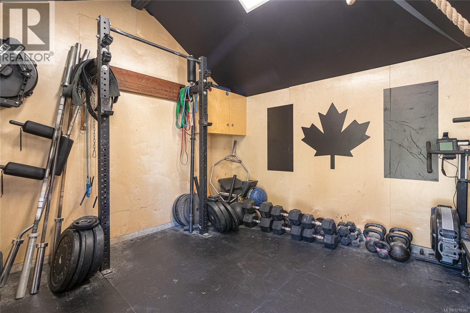 3066 Carroll St, Victoria, British Columbia  V9A 1P9 - Photo 46 - 1018341