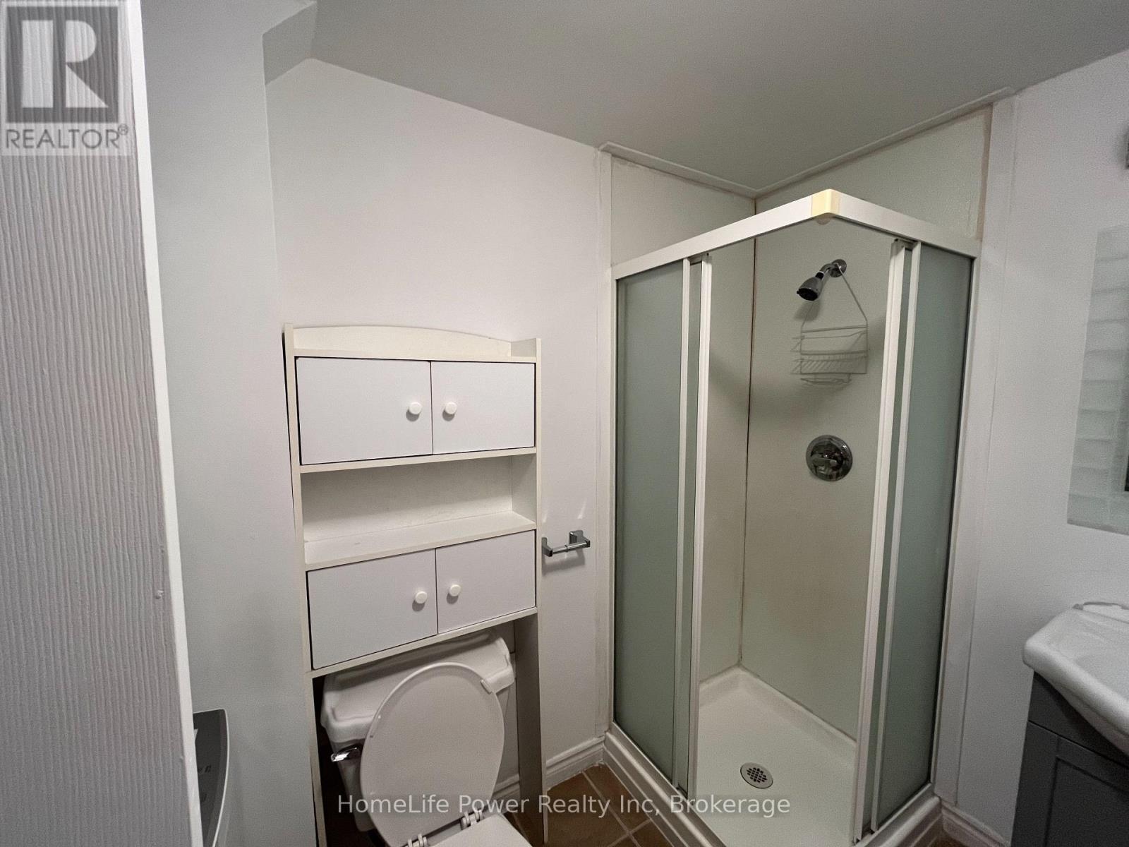 15 Porter Drive, Guelph, Ontario  N1L 1M3 - Photo 6 - X12487050