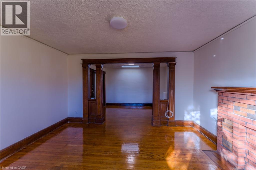 1369 Main Street E Unit# 2, Hamilton, Ontario  L8K 1B8 - Photo 3 - 40782338