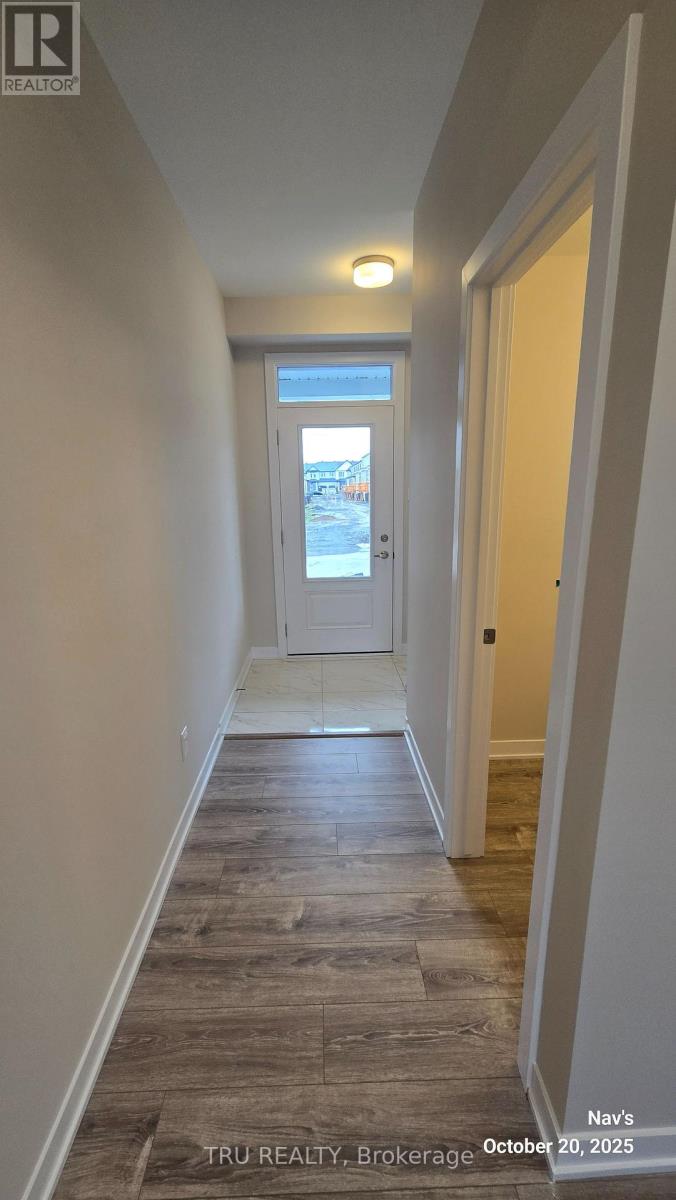 887 Andesite Terrace, Ottawa, Ontario  K2J 7H5 - Photo 5 - X12485493