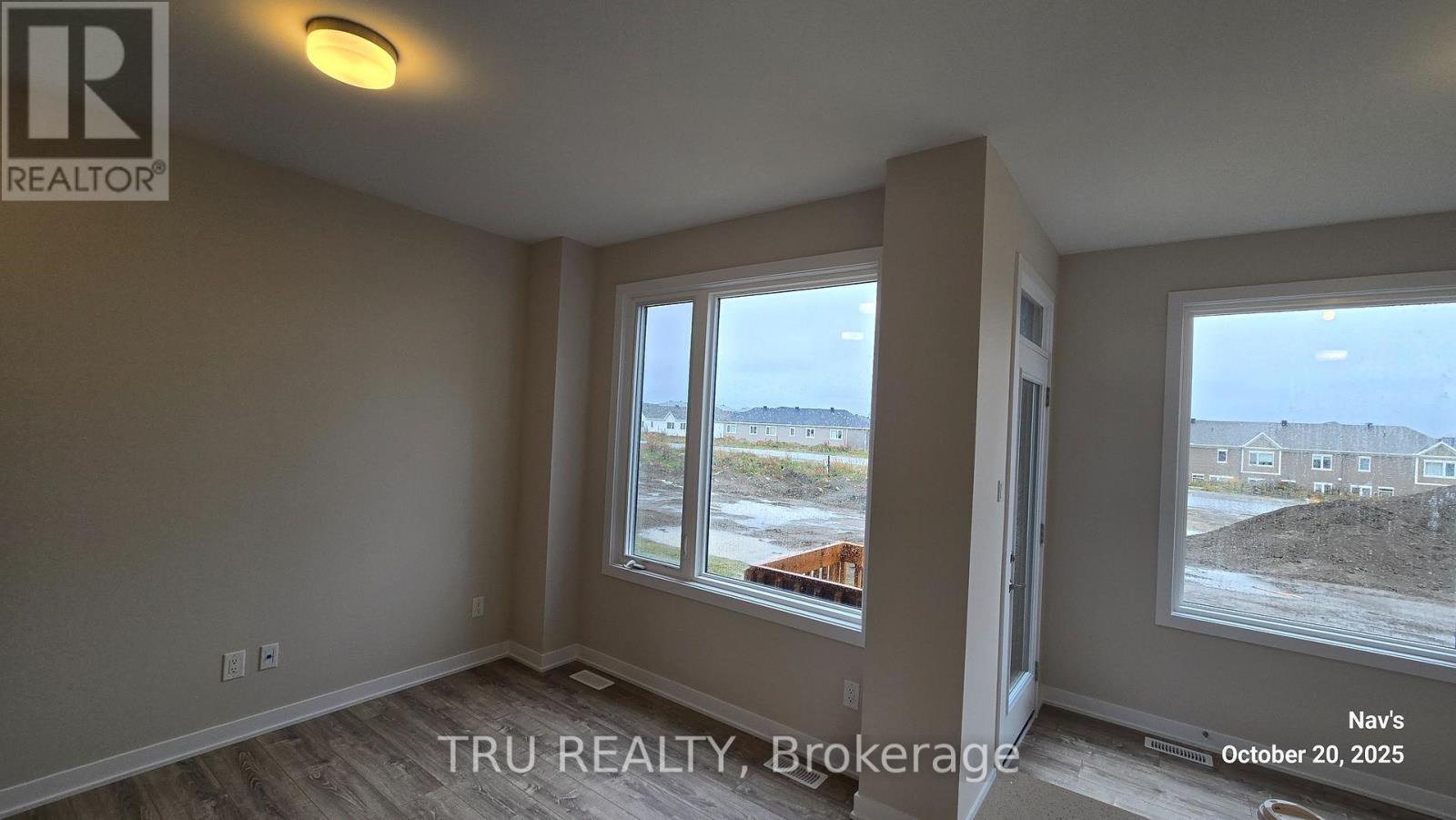 887 Andesite Terrace, Ottawa, Ontario  K2J 7H5 - Photo 9 - X12485493